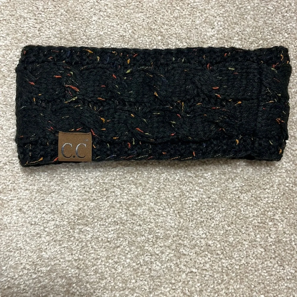 - CC Headband - Picture 12 of 16
